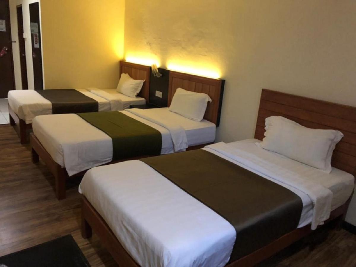 Hotel Sarina Mukah Exteriör bild